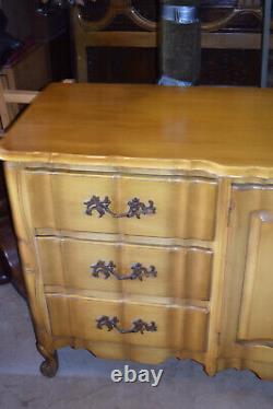 Vintage Quality 9 drawer French Provincial Dresser Mahogany Low Chest Commode